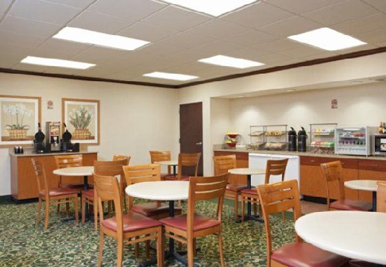 Fairfield Inn & Suites By Marriott Chicago Нейпървил Ресторант снимка
