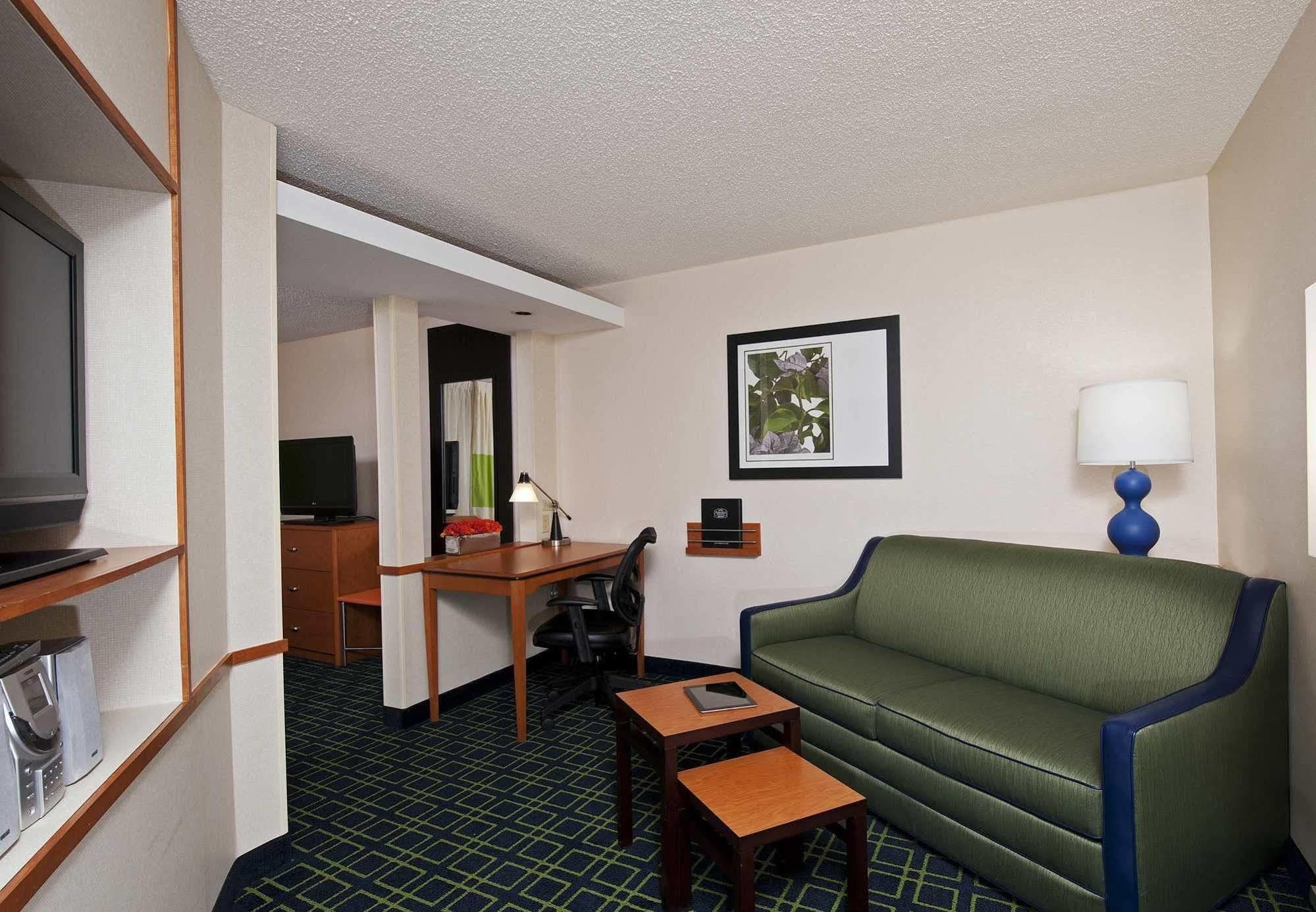 Fairfield Inn & Suites By Marriott Chicago Нейпървил Екстериор снимка